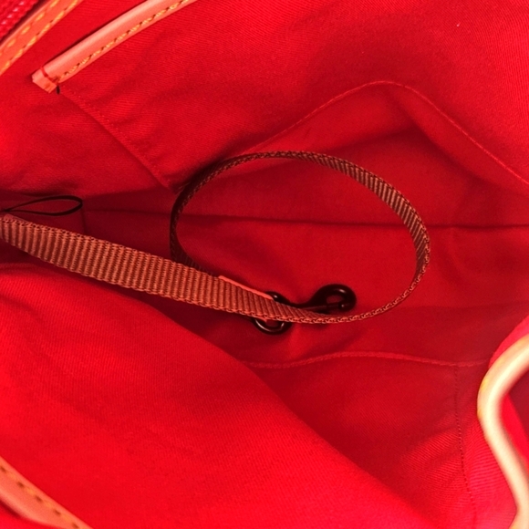 New Dooney & Bourke Leather Art Deco Zip Crossbody Colorful W Key Clip - Picture 7 of 10